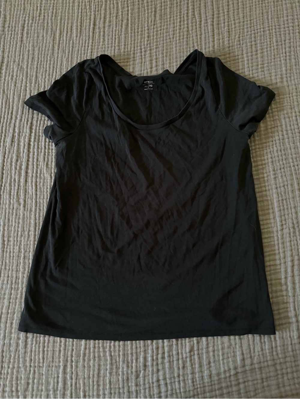 Everyday Black Scoop Neck Tee - Women XL